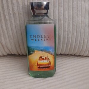 Shea Vitamin E Shower Gel - Green Endless Weekend